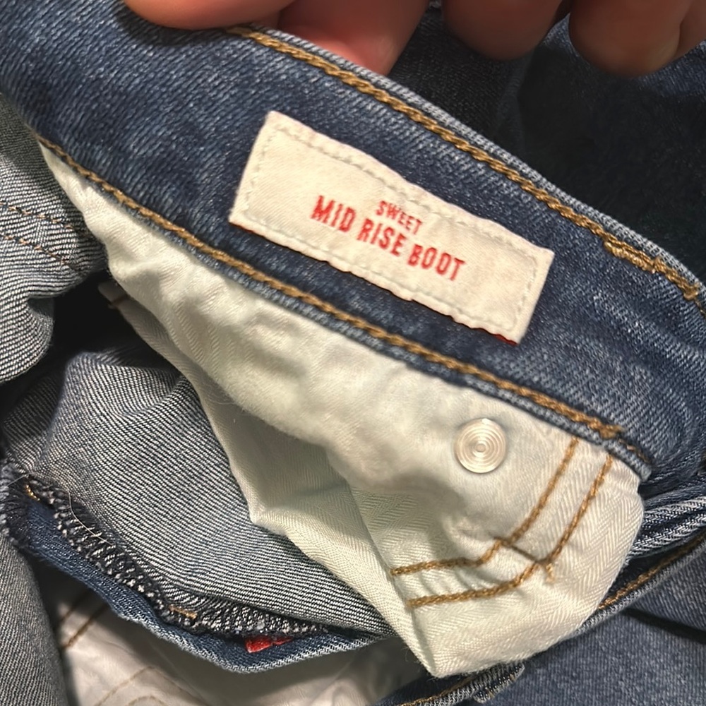 Lucky Brand Women's Medium Wash Blue Boot Cut Jeans - Picture 9 of 12